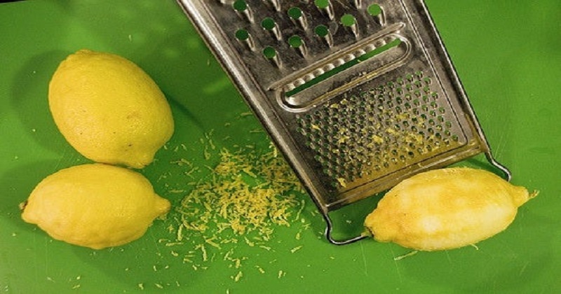Como usar a casca de limão para aliviar a dor das articulaçoes